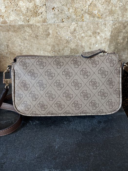 Дамска чатна GUESS