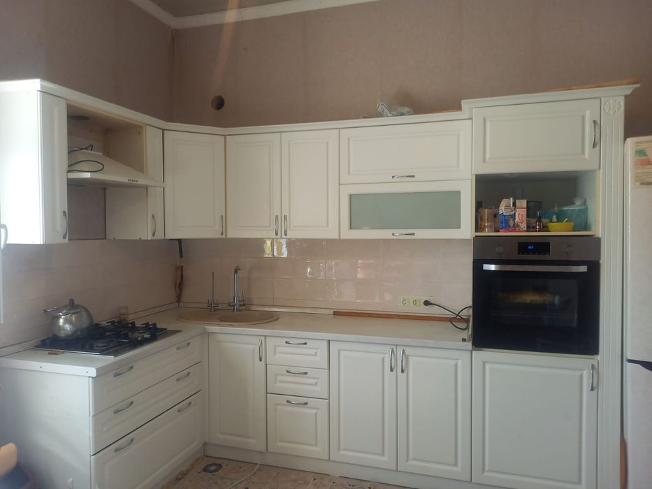 Кухонный гарнитур сатылады