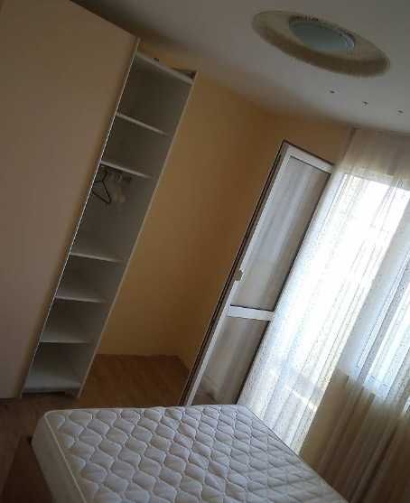 Дава се под наем Едностаен апартамент в Бургас, Славейков - 48 кв.м за 175 € - Снимка #2