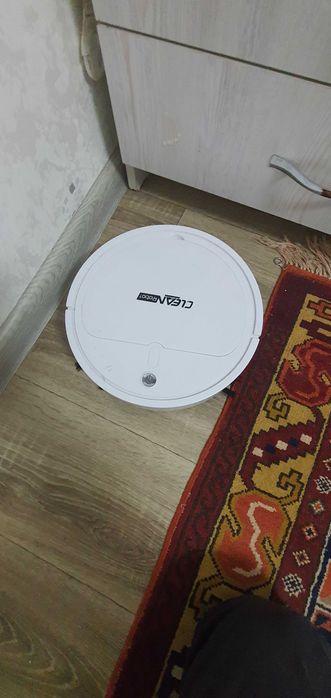 Робот пылесос новый