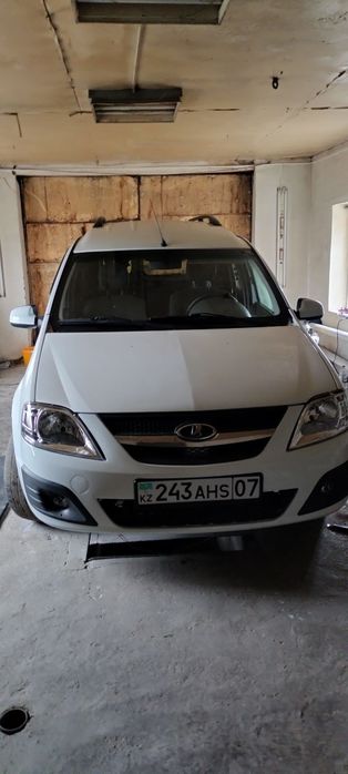 Ларгус в отличном состоянии без вложений