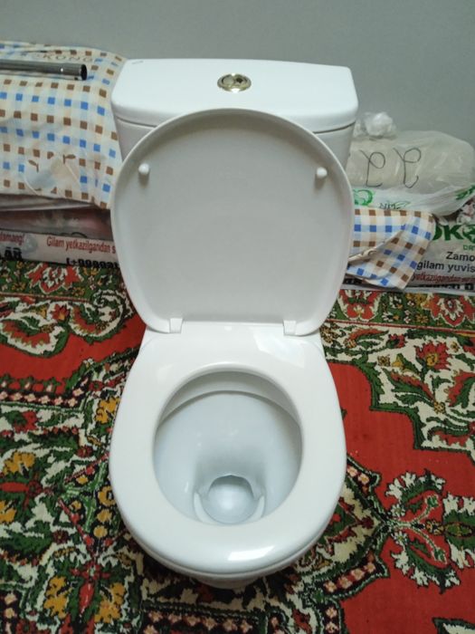 Продаётся унитаз