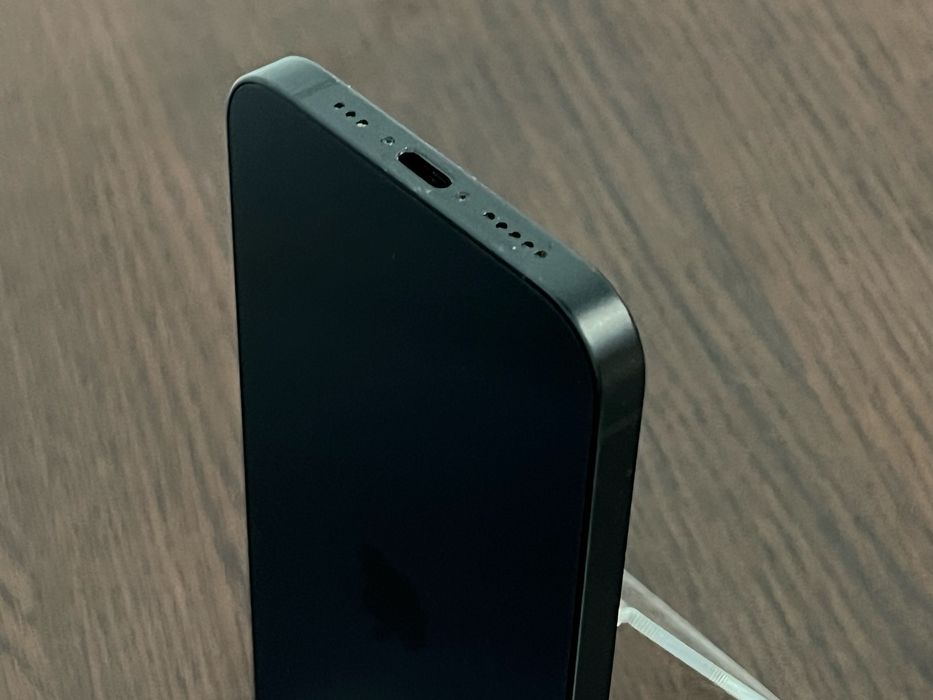 Amanet Royal CB : iPhone 16e 128GB