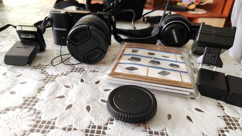 Фотоапарат Samsung NX1000
