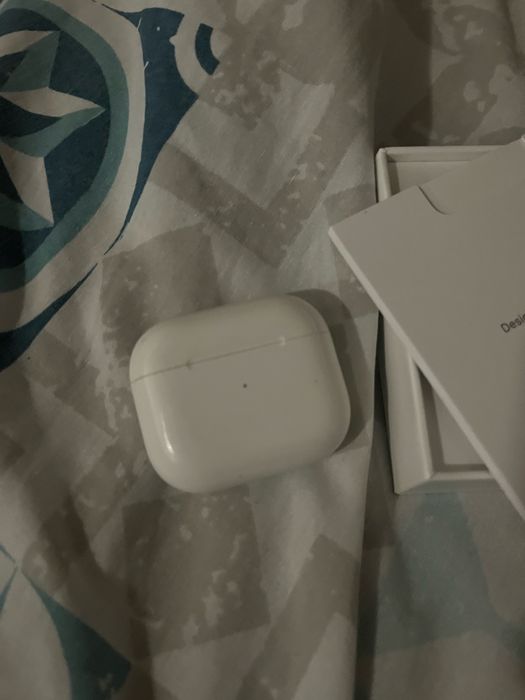 AirPods (3rd genration]