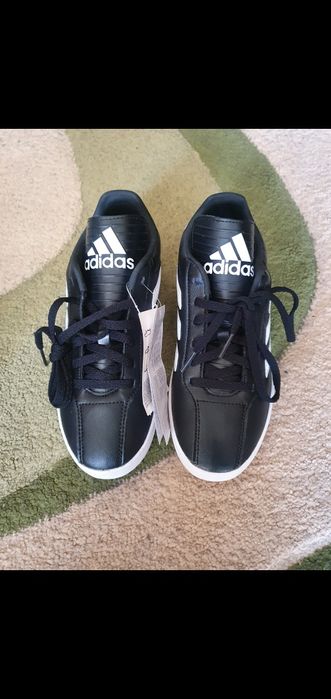 Нови маратонки Адидас