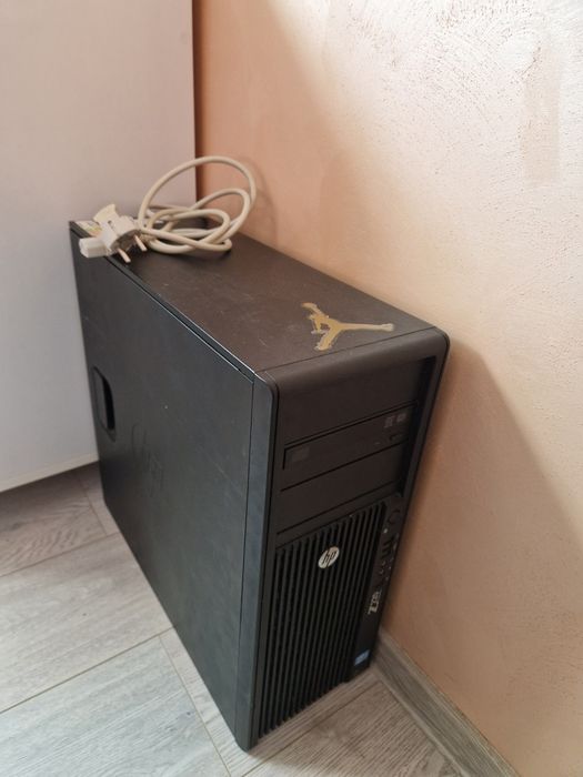 Unitate pc ai si monitor 144 hz