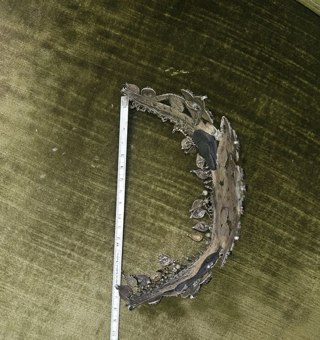 Стара сребърна корона от 19 ти век