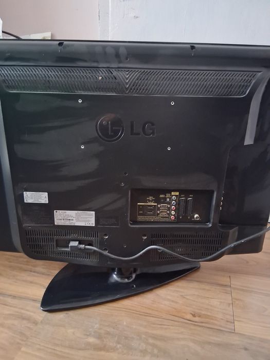 Телевизор LG 32 h