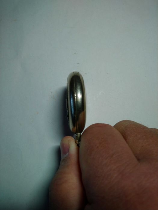 Съветски джобен механичен часовник.