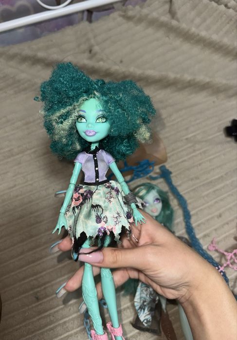 Monster High, Ханни Свомп. Вандала Дублонс