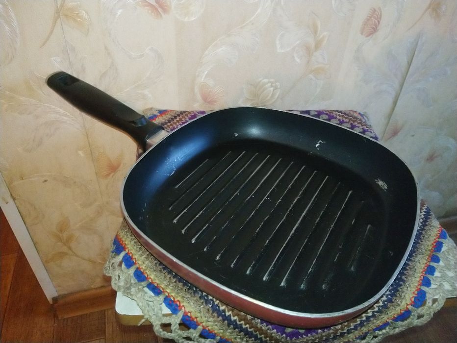 Продам отличную сковорода Гриль