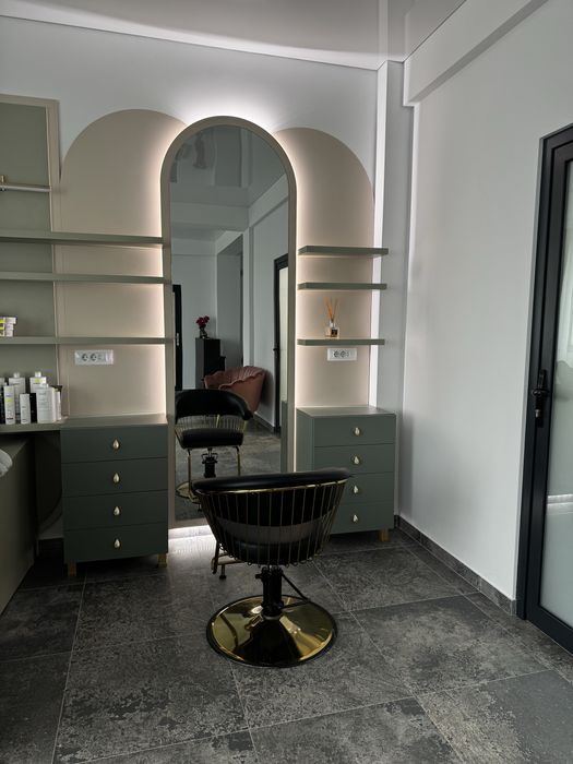 Post de inchiriat/lucru, coafura / extensii par, Galati.