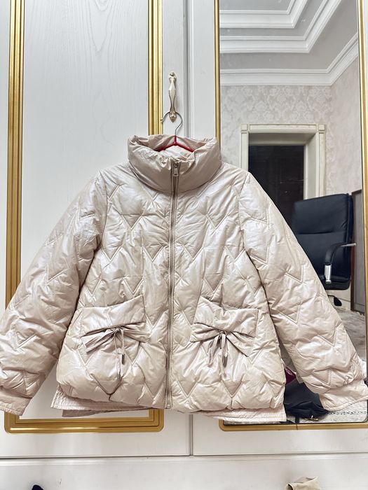 Qizlar uchun kurtka razmer M