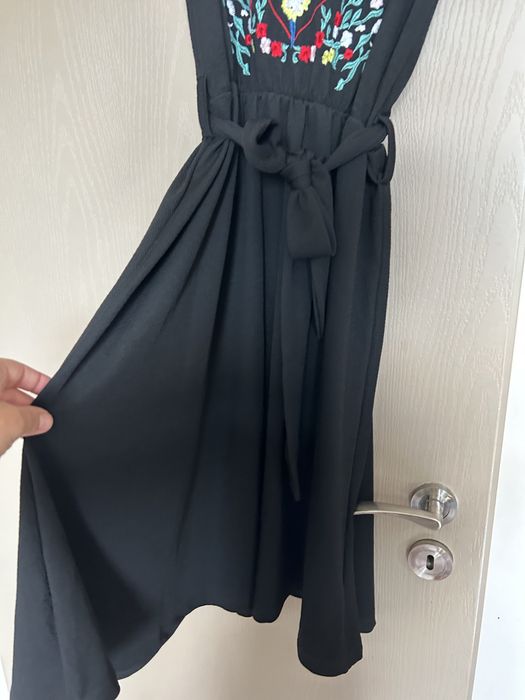 Дамска рокля