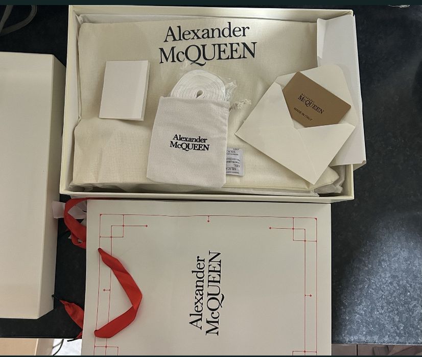 Alexander mqueen oversized