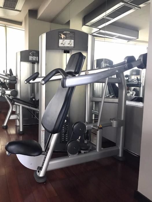 Фитнес уред Life Fitness Signature Series Shoulder Press