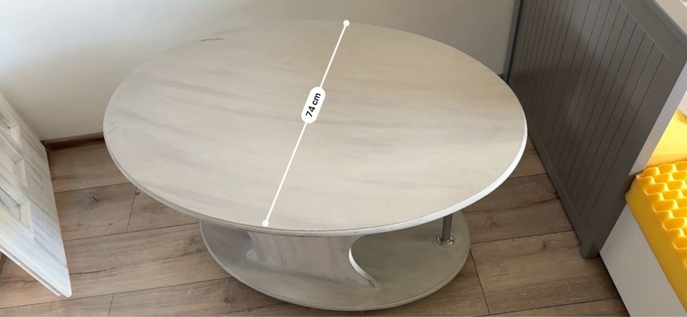 Masuta de cafea pe roti