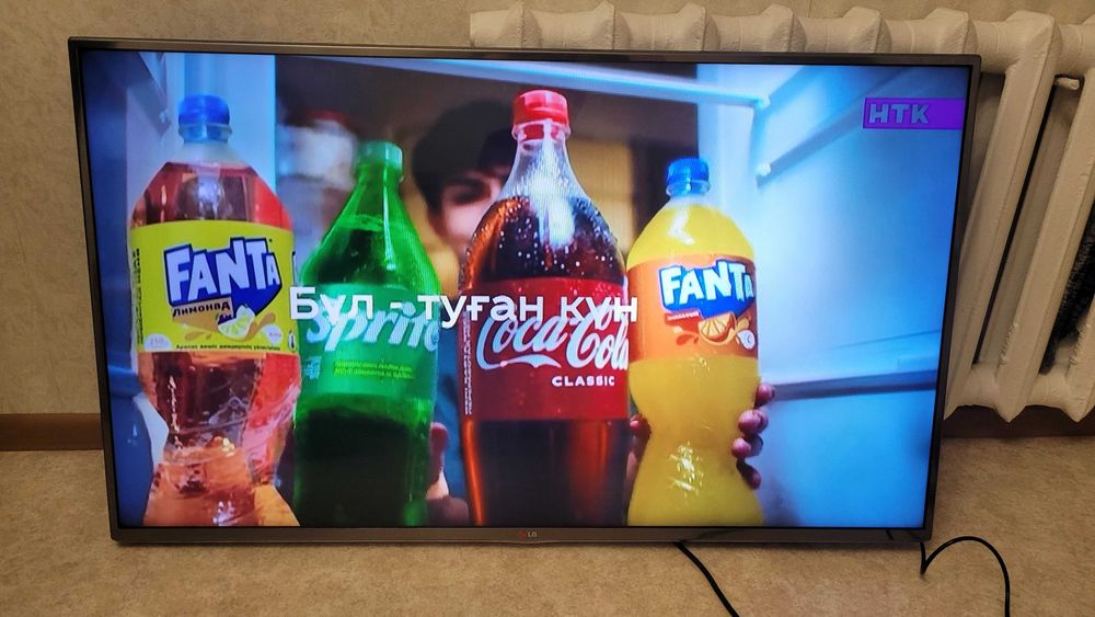 Продам смарт-телевизор LG