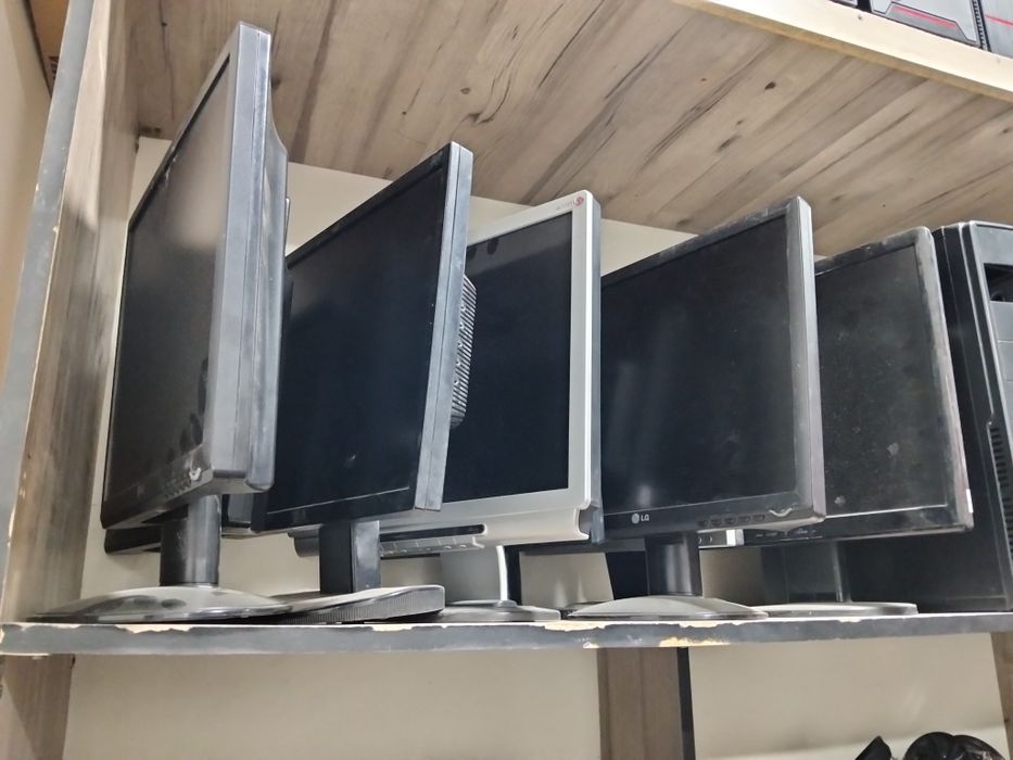 17 kvadrat monitorlar f/b ishlamaydi ekran toz