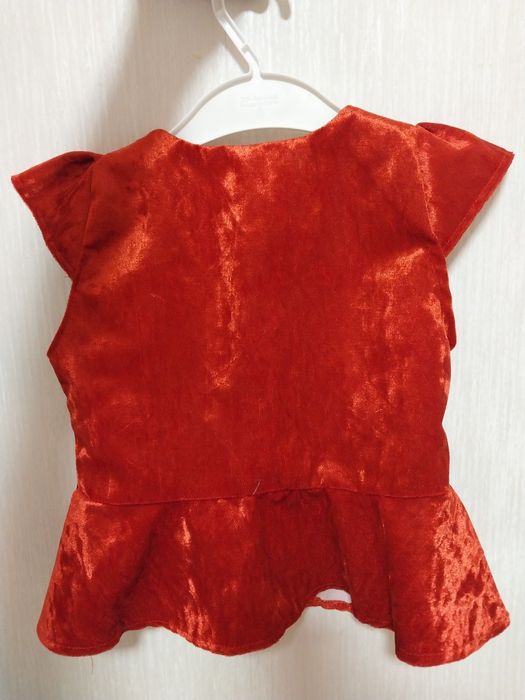 Национальная жилетка для девочки.