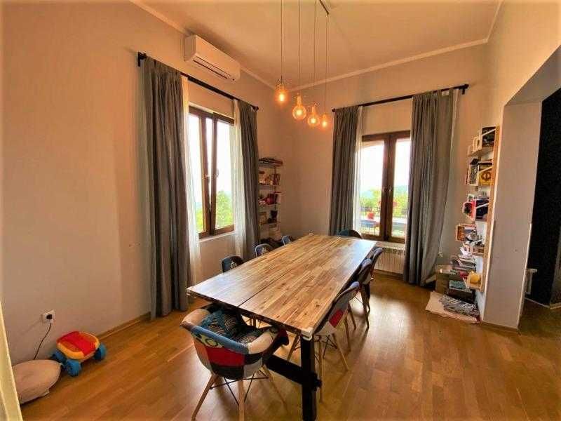 Продаваме Луксозна 4-стайна къща В Драгалевци