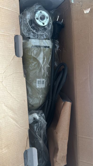 Продам болгарку новую