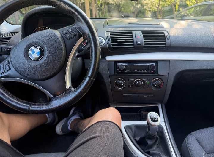 BMW 1 ...Godina 2009