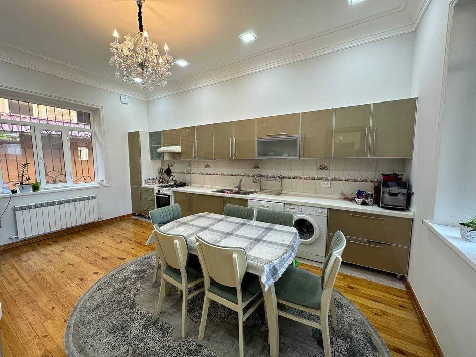 Аренда нового люкс дома, вилла  в столице на Циолковского-Никитина .