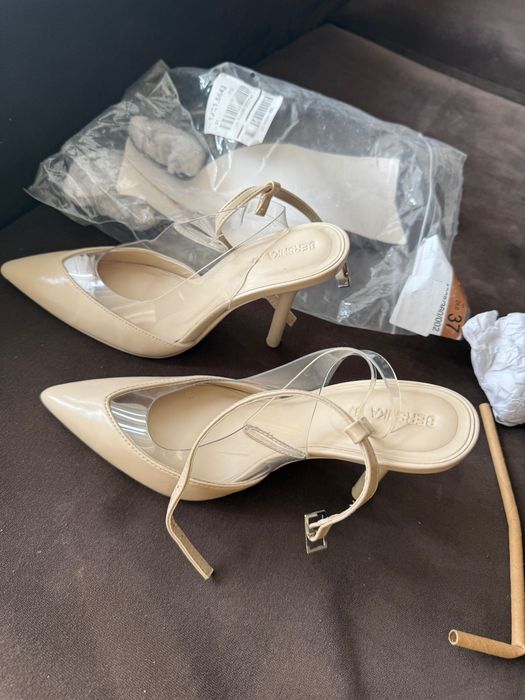 Berschka токчета 37