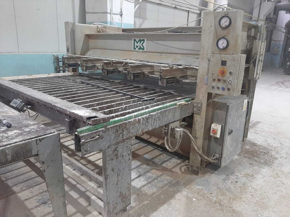 Presa lipit panouri la cald