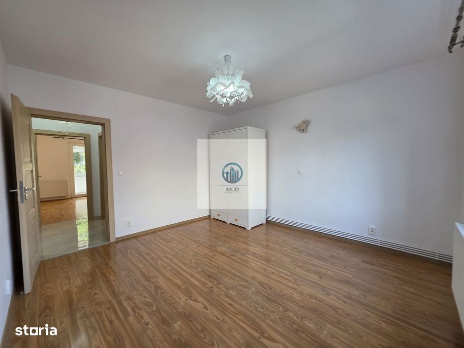 Apartament 3 camere decomandat SU 78 mp renovat - Deva, Str. Carpati