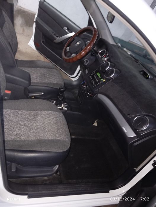 Moshina sotiladi NEXIA 3