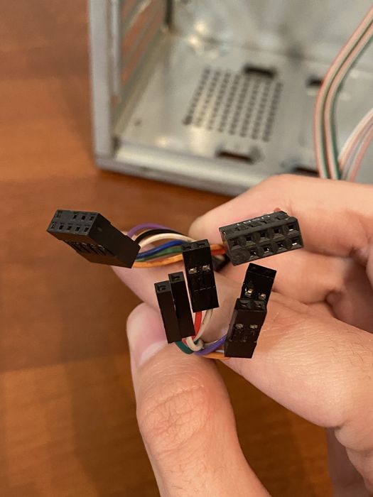 большой универсальный корпус для компьютера