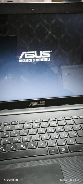 Лаптоп асус x554s