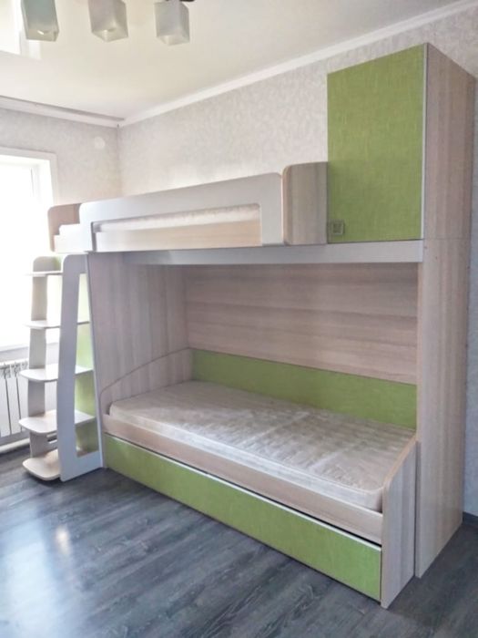 Продам детскую стенку