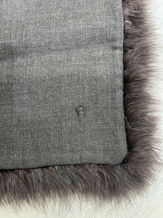 Aigner шал вълна