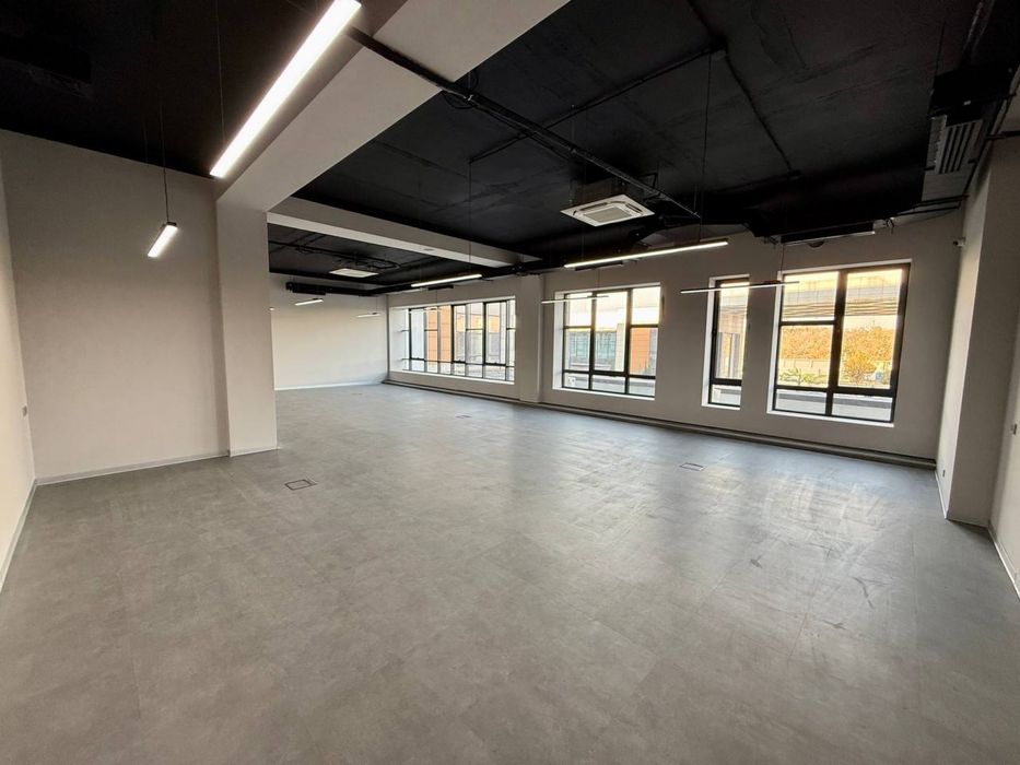 Продаётся целый этаж в The Business Park 1219 кв.м.