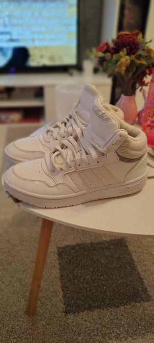 Adidași   înalți