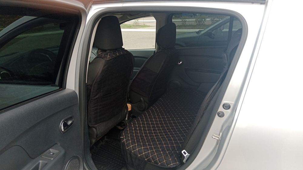 Продаю Рено Сандеро