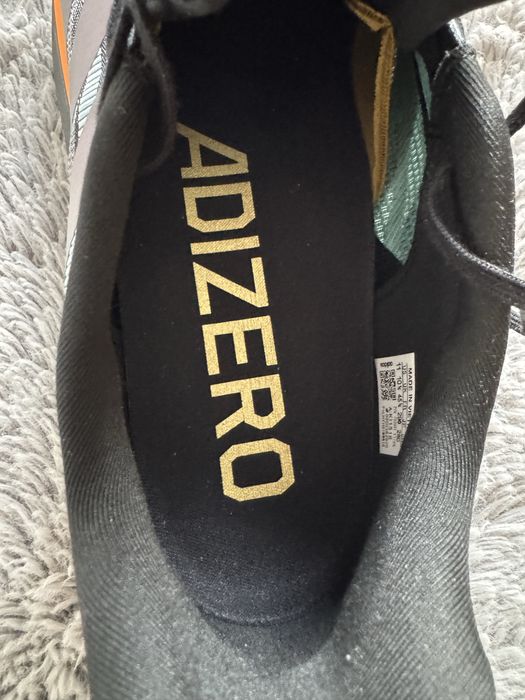 Vand papuci adidasai adizero boston 13