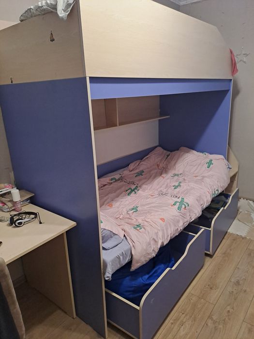 Детская кровать двухъярусная