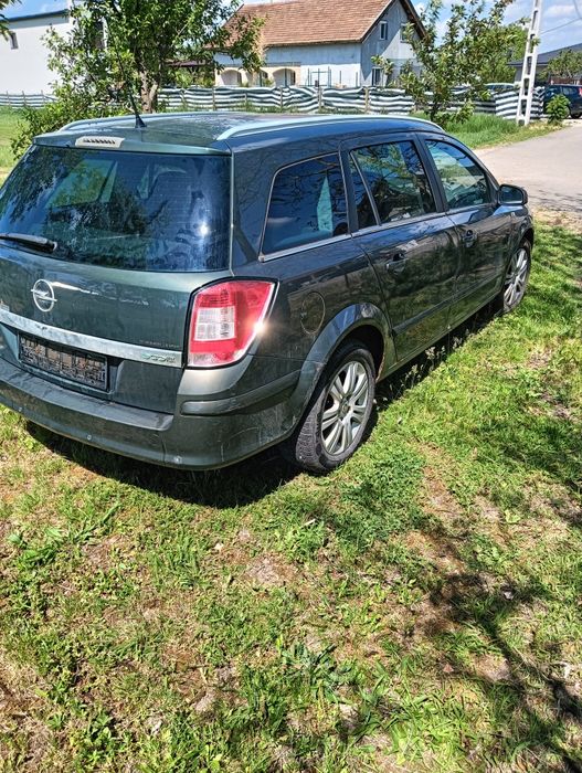 Vând Opel Astra h 17cdti
