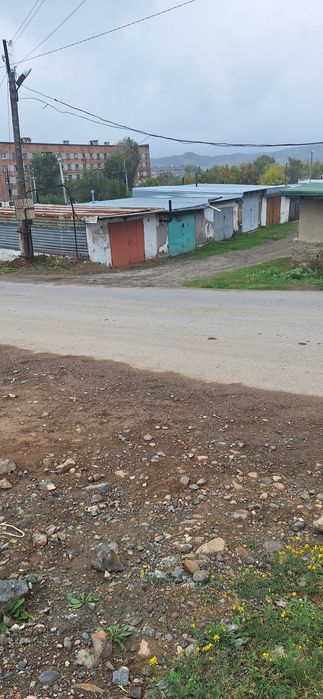 Продам гараж за 19 домом
