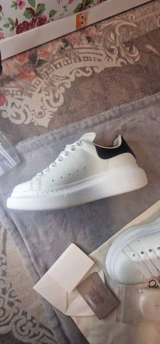 Sneakers Alexander Mcqueen albi,calitate premium, marimea 36