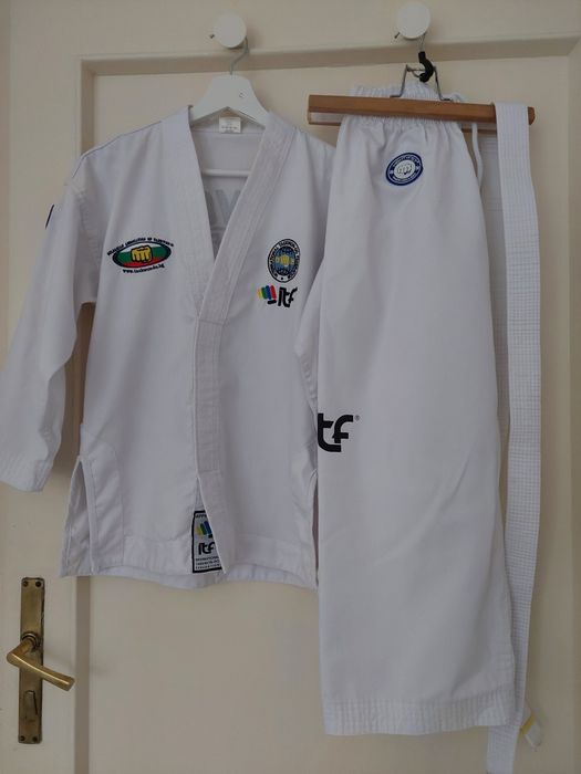 Екип ДОБОК за Таекуондо 140см