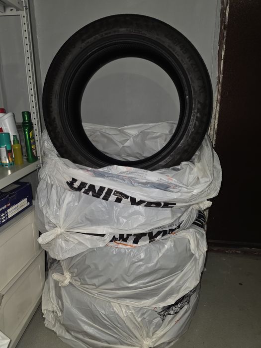 Шины Continental  Premium Contact