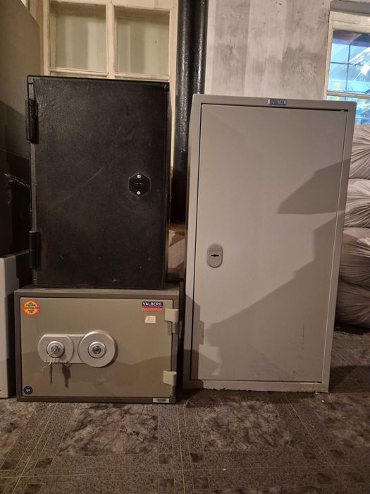 Сейфы металлические