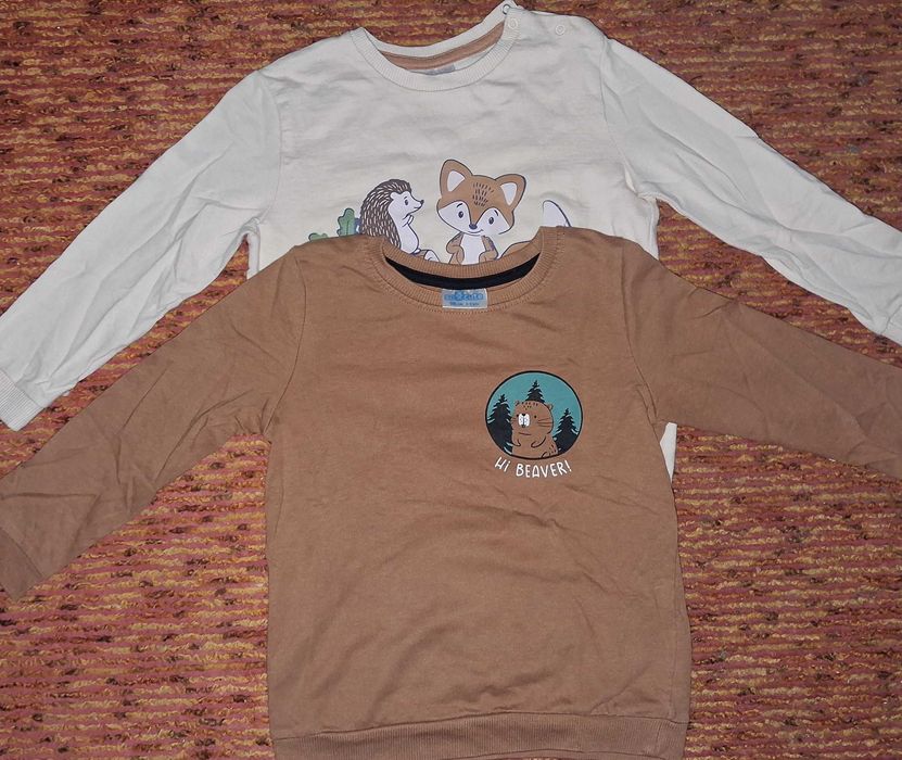 Две в комрлект унисекс.