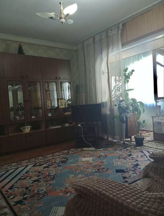 Продаю 2/4/9 Сергели-2